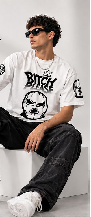 Modelo con playera Bitch Please de Mayan Boy Streetwear